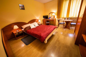  Hotel Wald  Варшава